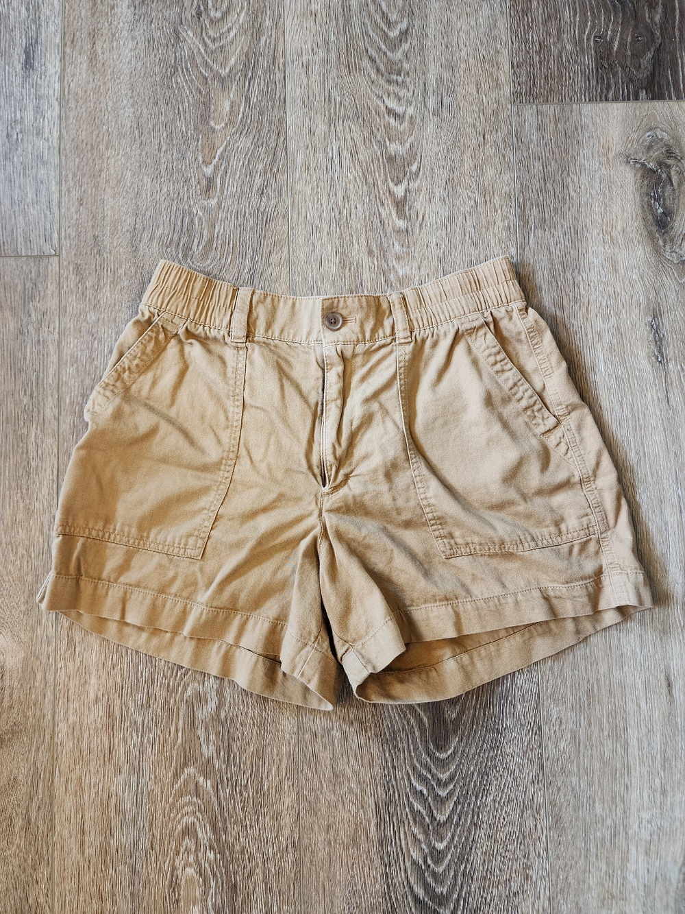 Gap Womens Relaxed Utility Short Medium Tan